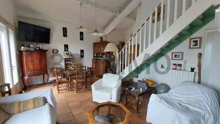 2 bedrooms house for sale in Itzac, France