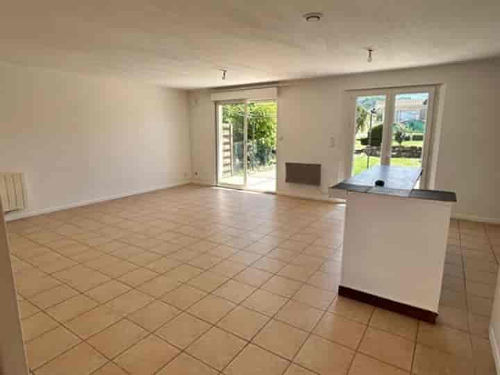 2 bedrooms house for sale in Entrechaux, France