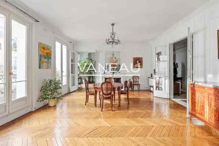 3 bedrooms apartment for sale in Paris 7eme, France