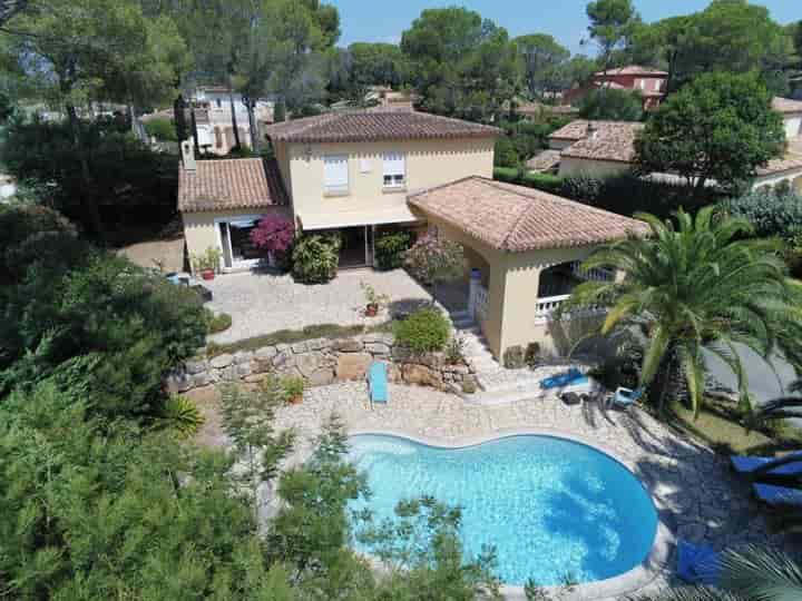 5 bedrooms house for sale in  France