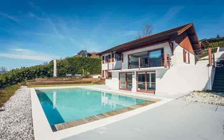 6 bedrooms house for sale in Tresserve, France