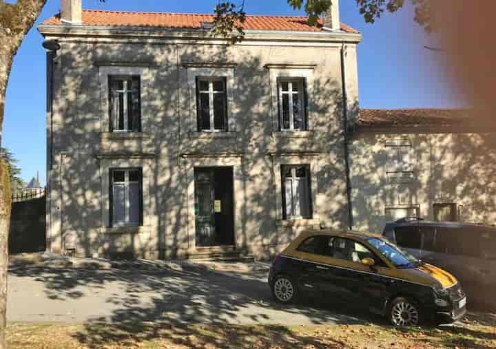 4 bedrooms house for sale in  France