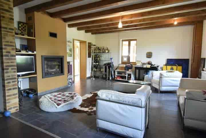 4 bedrooms house for sale in Pierre-de-Bresse, France