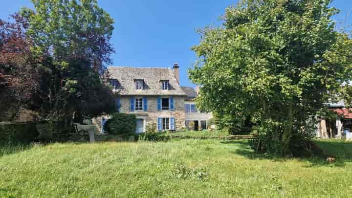 9 bedrooms house for sale in SAINT MAMET LA SALVETAT, France