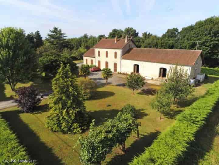 6 bedrooms house for sale in Verteuil-sur-Charente, France