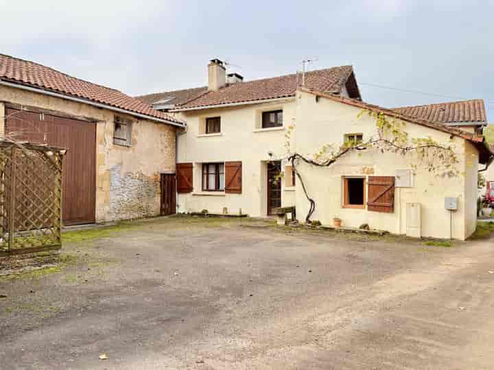 2 bedrooms house for sale in pressac, France