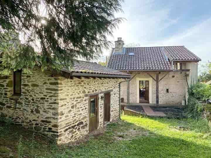 2 bedrooms house for sale in  France