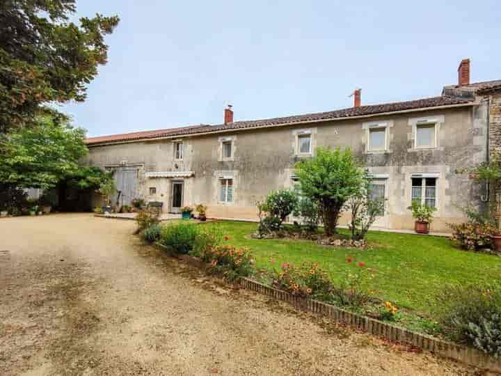 4 bedrooms house for sale in Sauze Vaussais, France