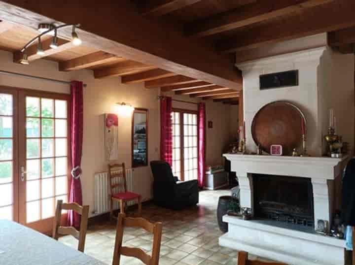 6 bedrooms house for sale in Echourgnac, France