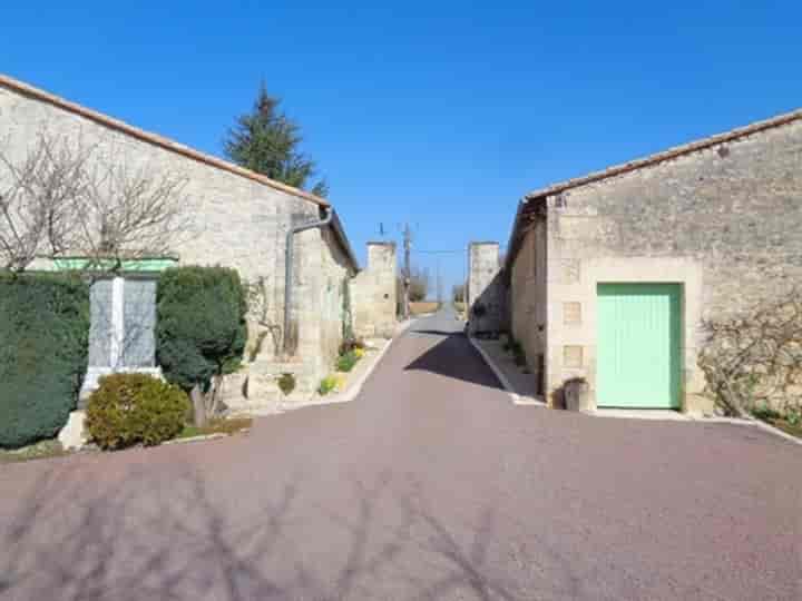 16 bedrooms house for sale in Angouleme, France