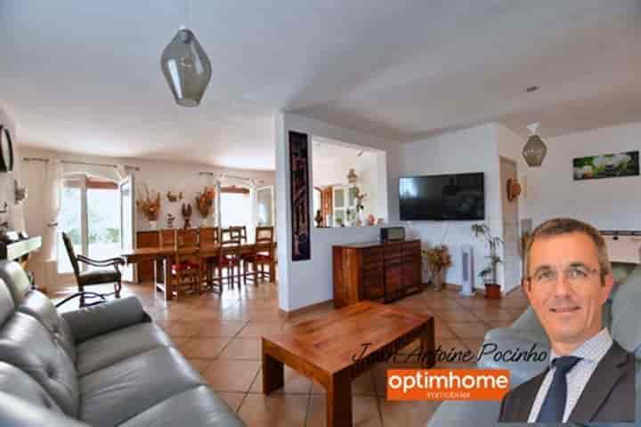 5 bedrooms house for sale in Poucharramet, France