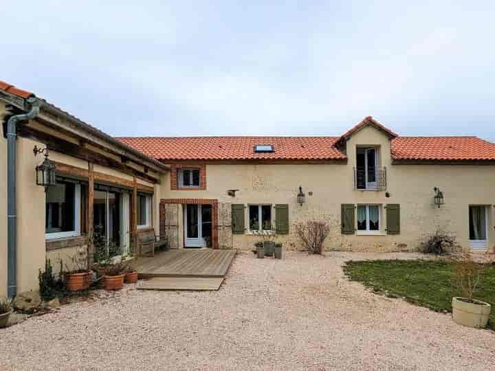 6 bedrooms house for sale in  France