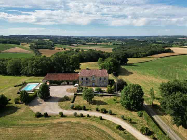 5 bedrooms house for sale in  France