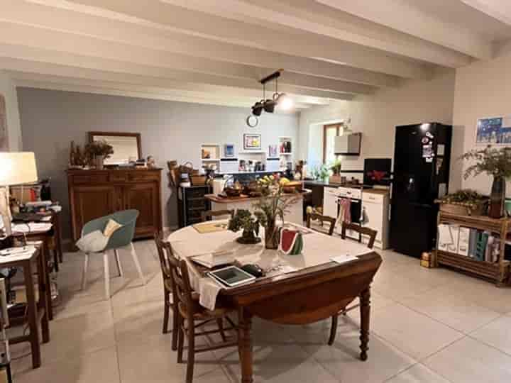 2 bedrooms house for sale in Mareuil en Perigord, France