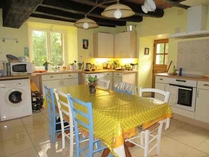 2 bedrooms house for sale in  France