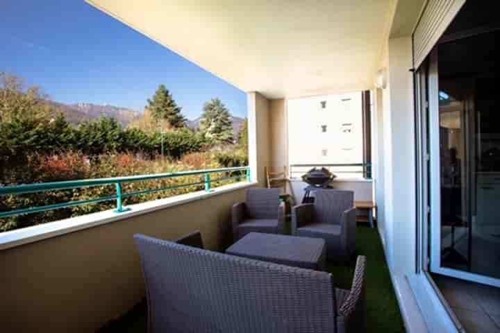 1 bedroom apartment for sale in Gex, France