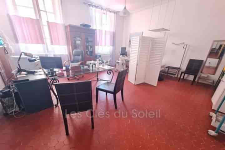 2 bedrooms apartment for sale in Toulon, France