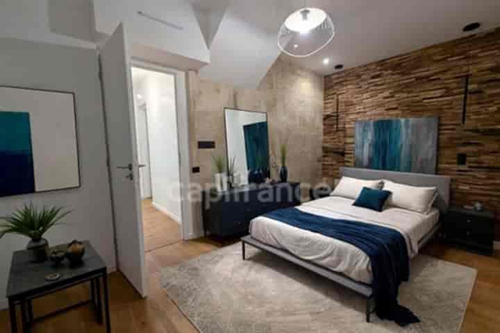 1 bedroom apartment for sale in Bordeaux, France