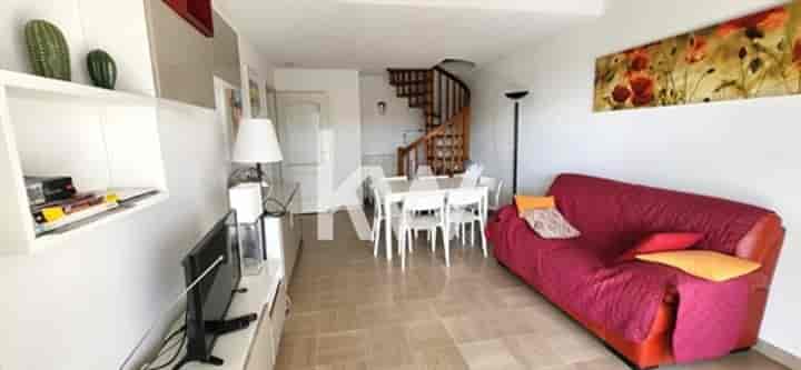 2 bedrooms apartment for sale in Frejus, France