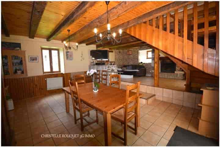 7 bedrooms house for sale in Rochefort-Montagne, France