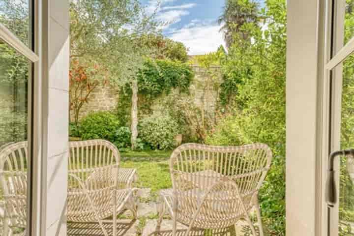 11 bedrooms other for sale in La Rochelle, France