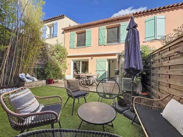 2 bedrooms house for sale in  France