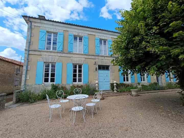 5 bedrooms house for sale in Charente-Maritime (17), France