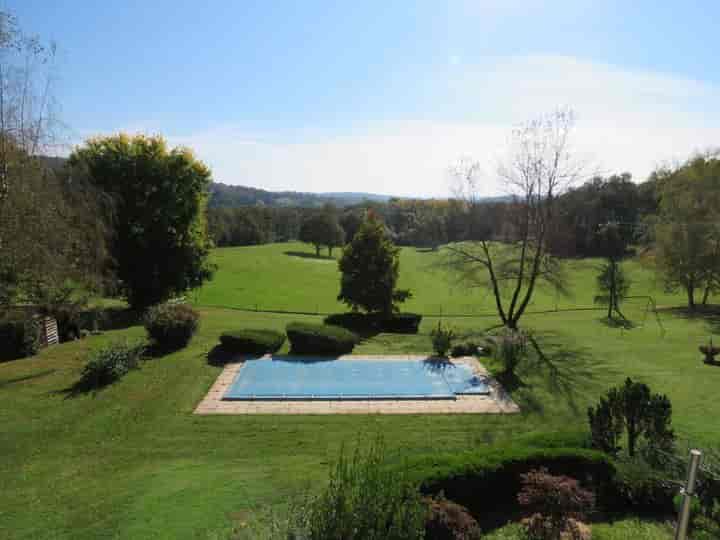 5 bedrooms house for sale in JUILLAC, France