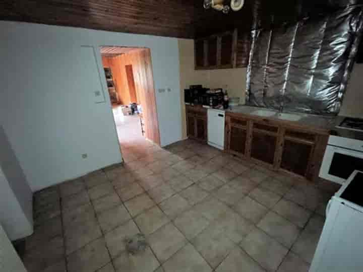 2 bedrooms other for sale in Lazenay, France
