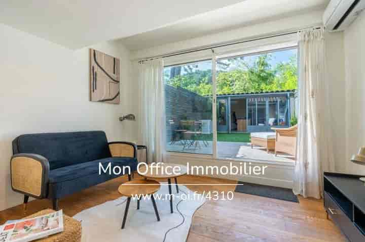 2 bedrooms house for sale in  France