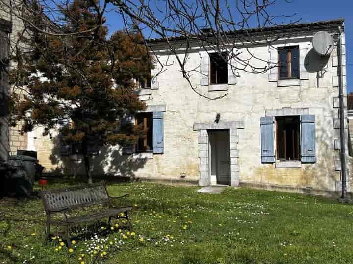 2 bedrooms house for sale in  France