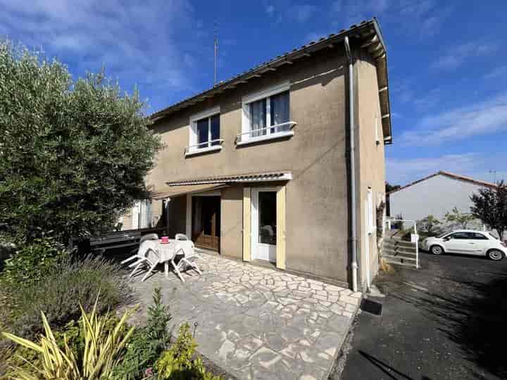 4 bedrooms house for sale in bressuire, France