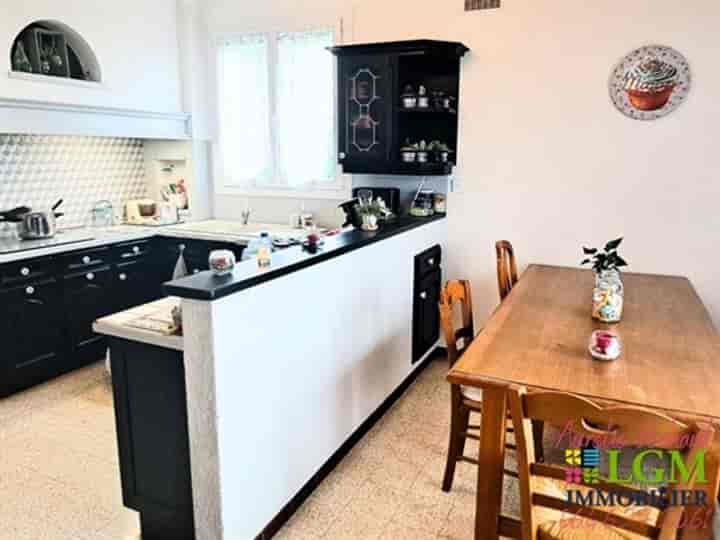 5 bedrooms house for sale in Villebarou, France