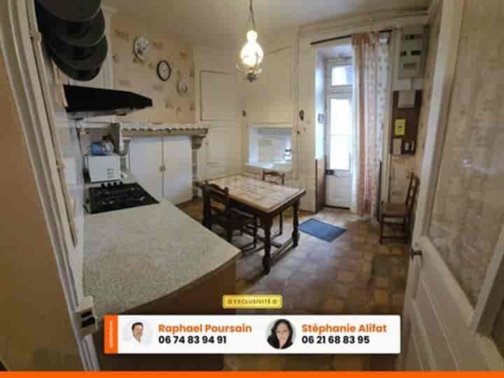 3 bedrooms house for sale in Nantiat, France