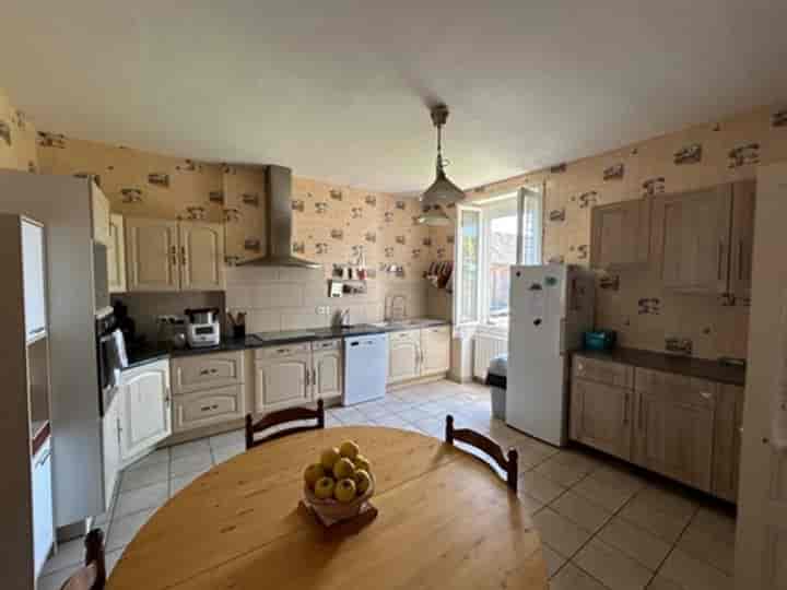 4 bedrooms house for sale in Chateauponsac, France