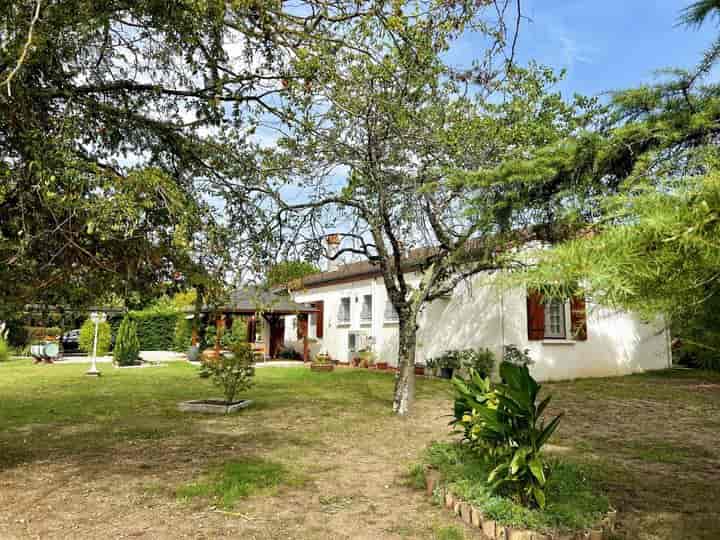 3 bedrooms house for sale in duras, France