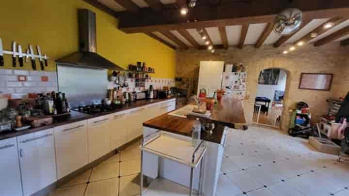 5 bedrooms house for sale in Chasseneuil-sur-Bonnieure, France