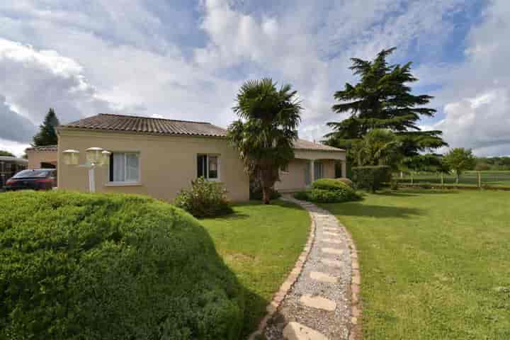 3 bedrooms house for sale in La Rochefoucauld-en-Angoumois, France