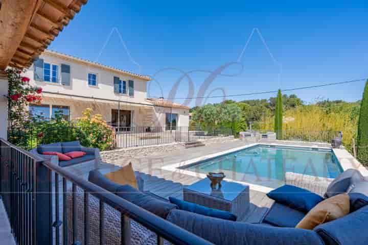 4 bedrooms house for sale in pujaut, France