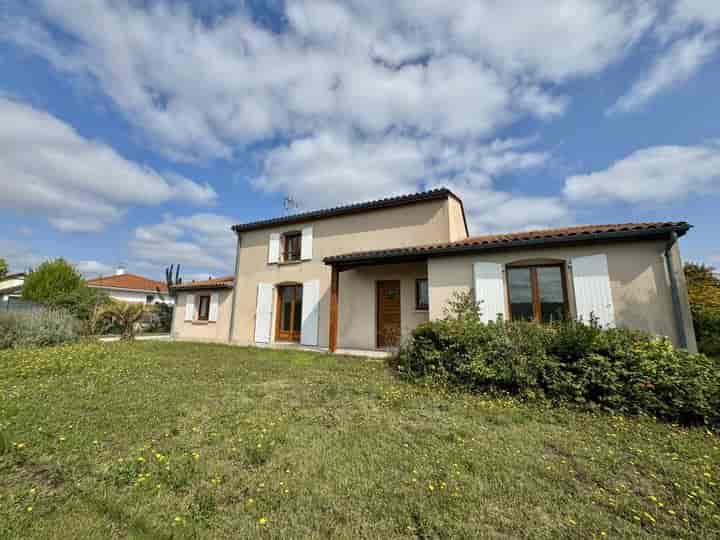 3 bedrooms house for sale in chateaubernard, France