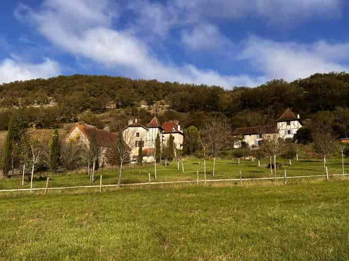 8 bedrooms house for sale in MARCILHAC SUR CELE, France