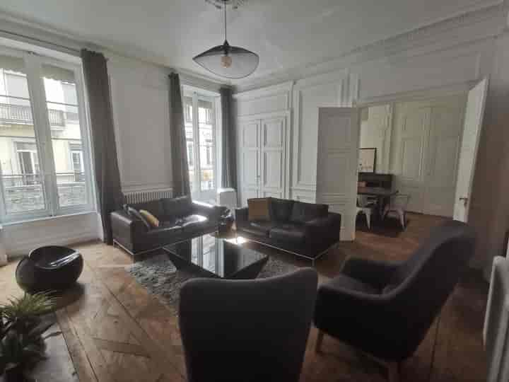 2 bedrooms house for sale in lyon, France