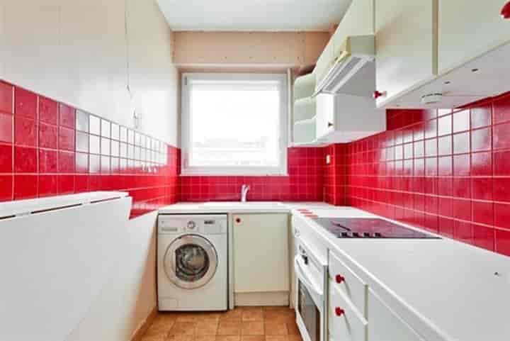 1 bedroom apartment for sale in Neuilly-sur-Seine, France