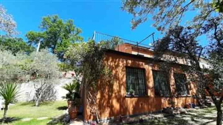 2 bedrooms house for sale in Basques, Italy