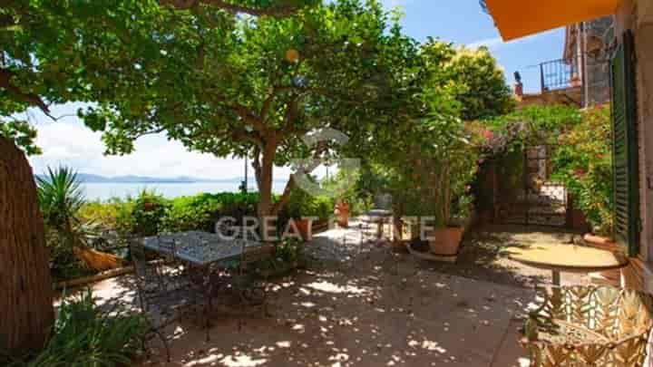 3 bedrooms apartment for sale in Passignano sul Trasimeno, Italy