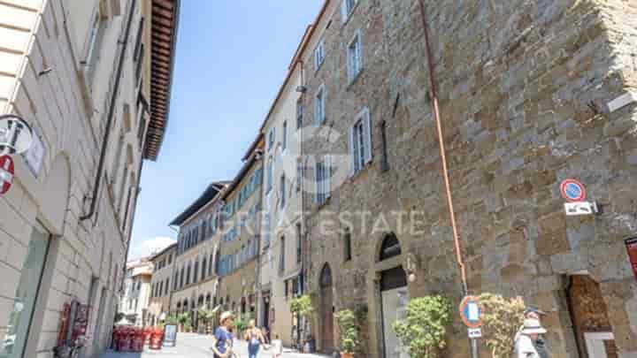 3 bedrooms apartment for sale in Arezzo, Italy