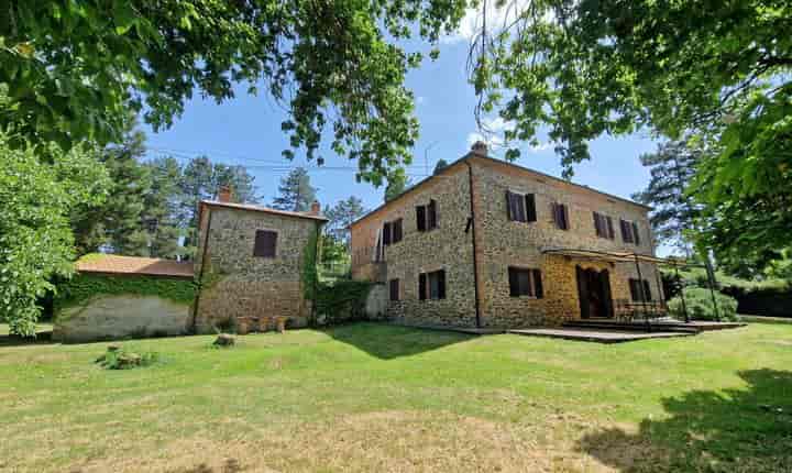 5 bedrooms house for sale in Lucignano, Italy