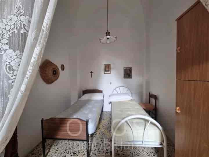 1 bedroom house for sale in Oria, Italy