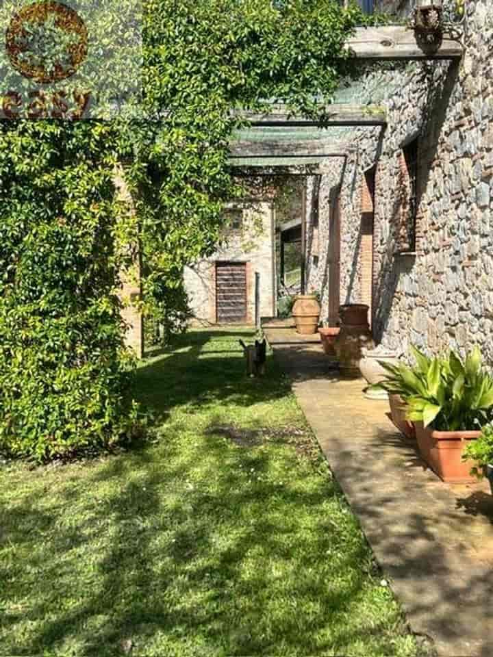 House for sale in Massarosa, Italy