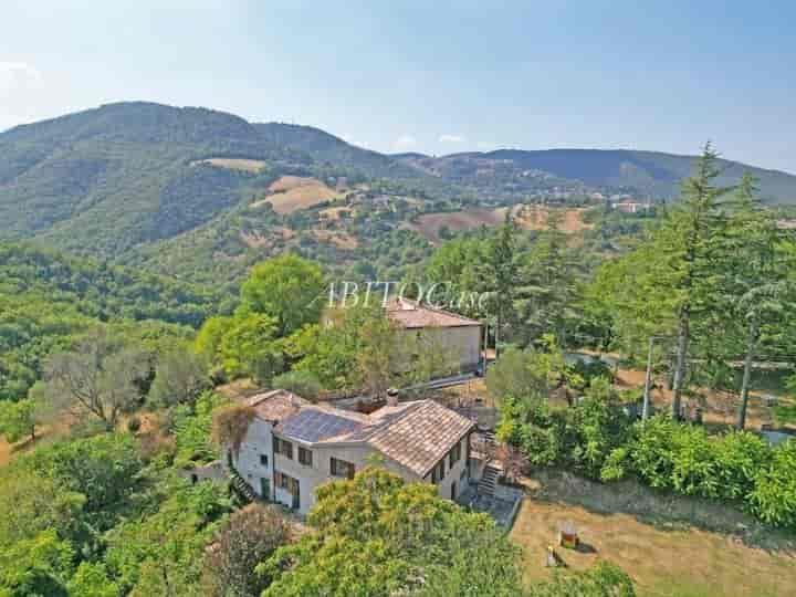 House for sale in Arcevia, Italy